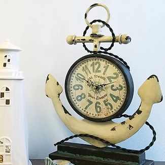 maritime-clock-coastal-entryway-decor-ideas