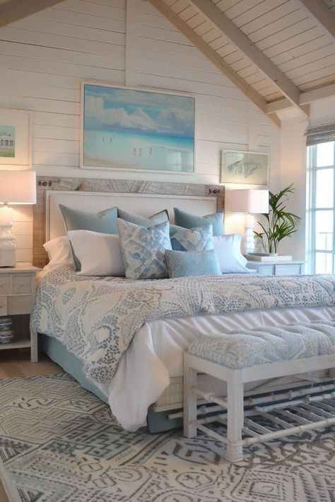 bedside-lightning-modern-coastal-bedroom-decor-ideas