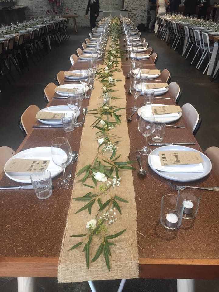 burlap-table-runners-rustic-outdoor-dining-ideas