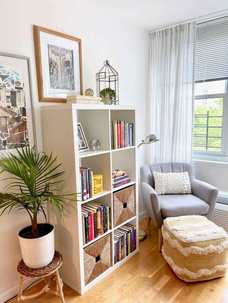 natural-light-cozy-reading-nook-area