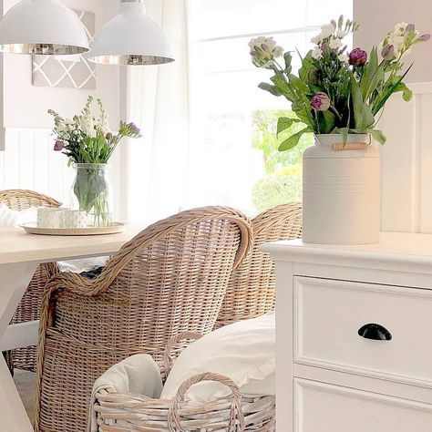 wicker-furniture-shabby-chic-living-room-ideas