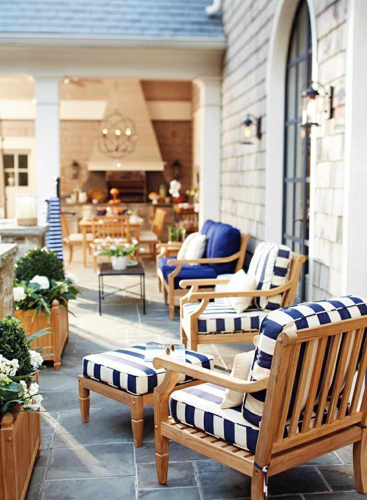 blue-and-white-cushions-coastal-patio-decor-ideas