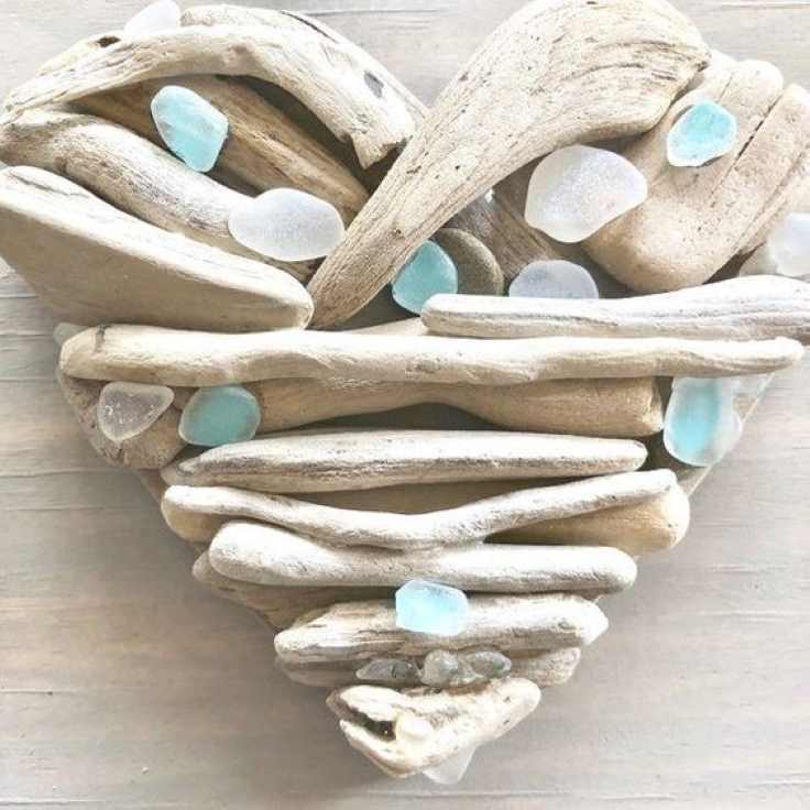 driftwood-decor-coastal-patio-decor-ideas