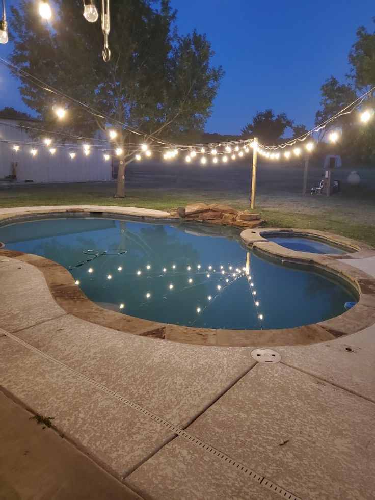 outdoor-string-lights-coastal-patio-decor-ideas