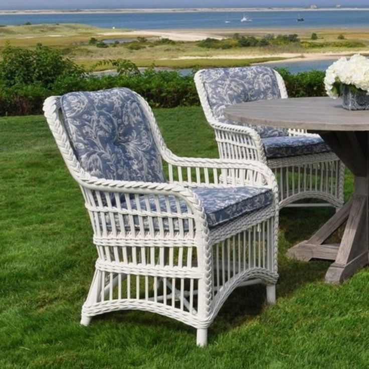 white-wicker-furniture-coastal-patio-decor-ideas