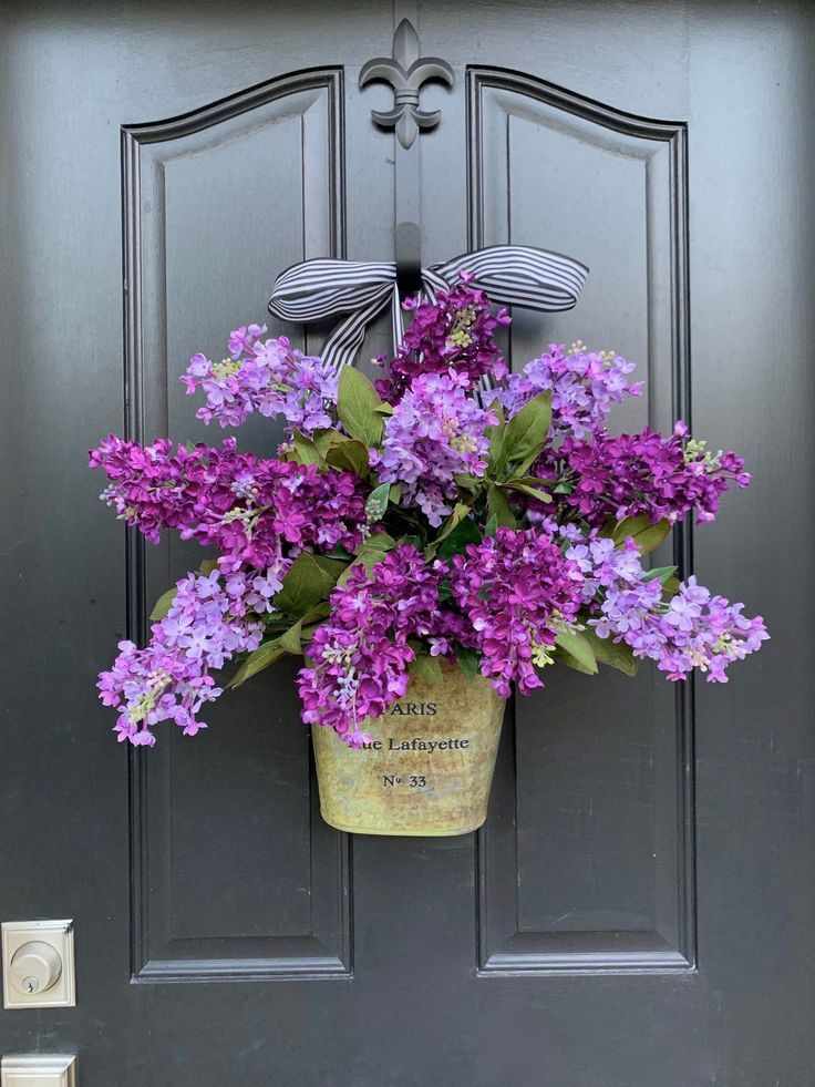 hanging-baskets-living-room-front-door-decor-ideas