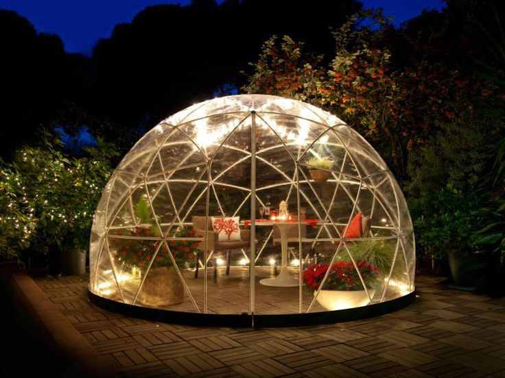 outdoor-dining-igloo