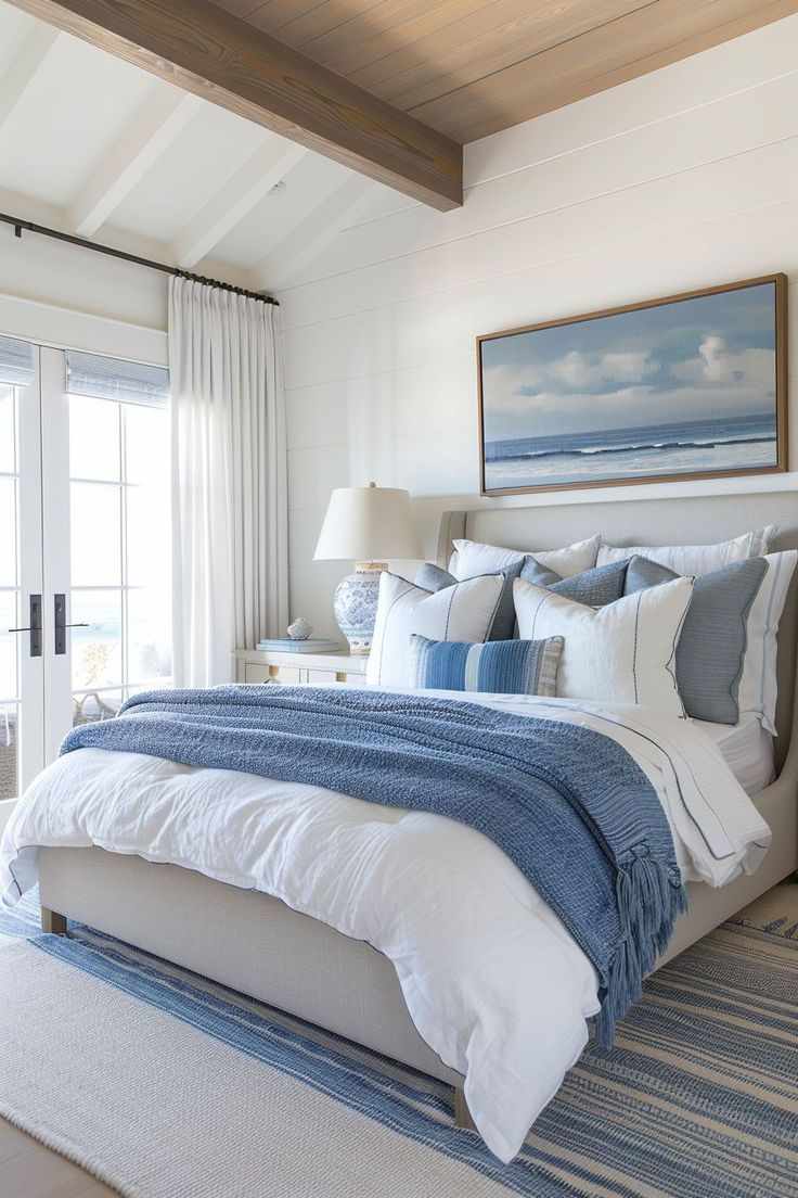 natural-lights-small-coastal-bedroom-ideas