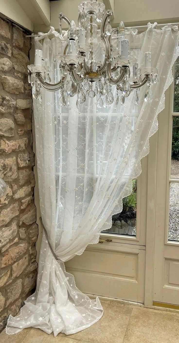 sheer-curtains