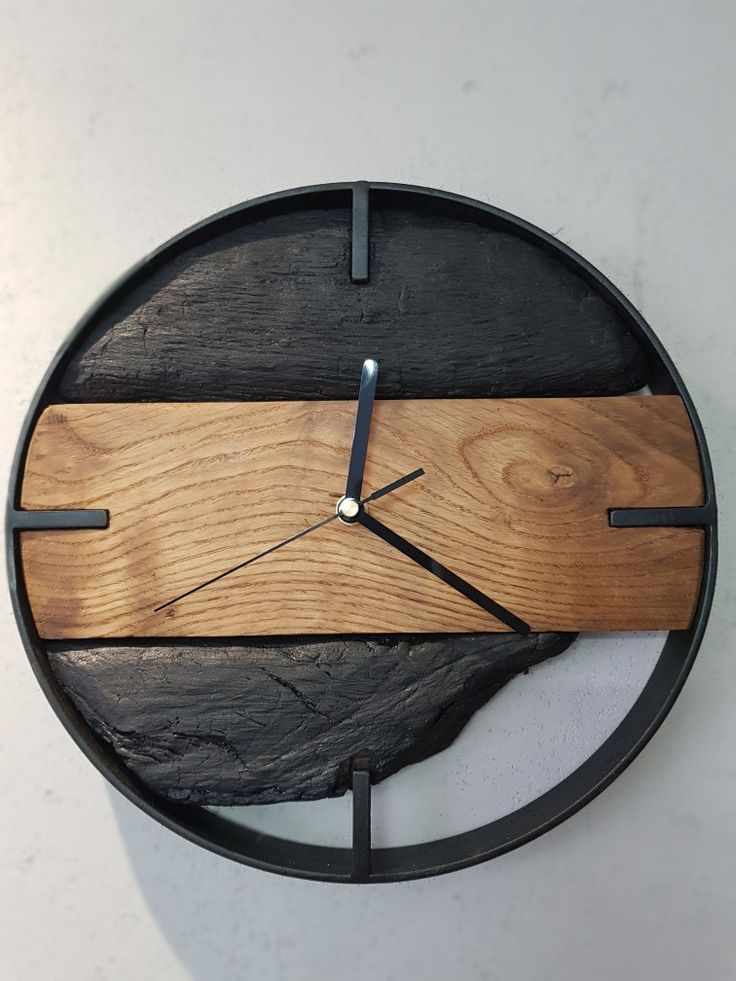 wood-and-metal-combo-modern-living-room-wall-clock-ideas