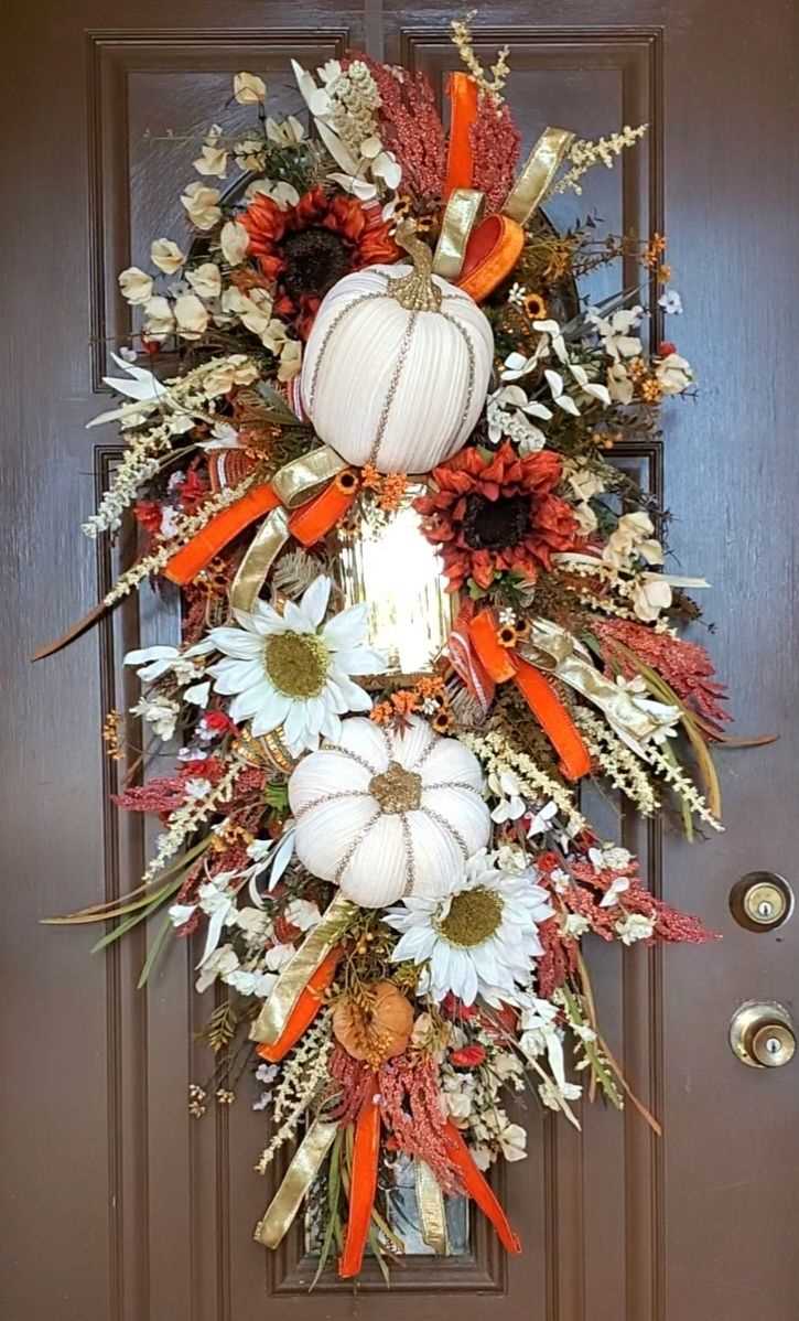 Seasonal Door Swag 