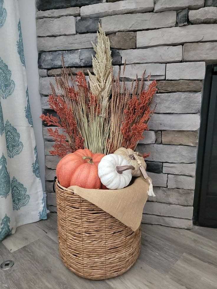 Wicker-Baskets-as-a-fall-decor-idea-for-home 