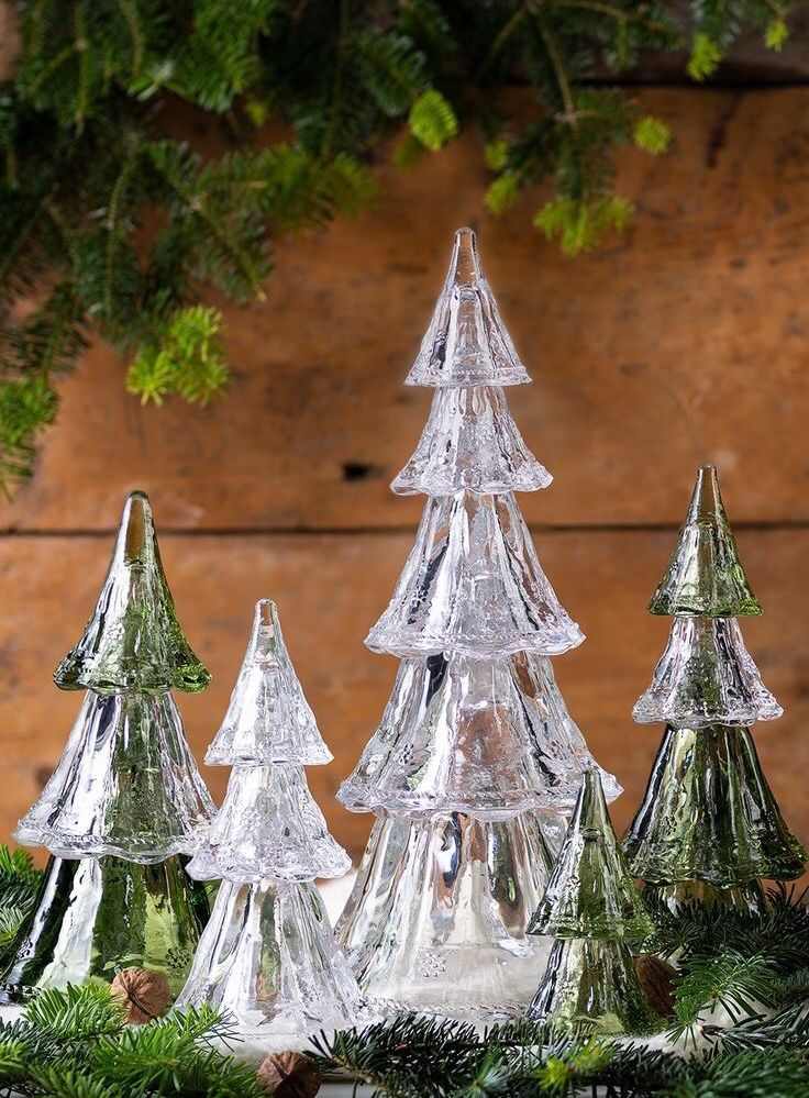 glamorous-crystal-decor-christmas-vignette-ideas