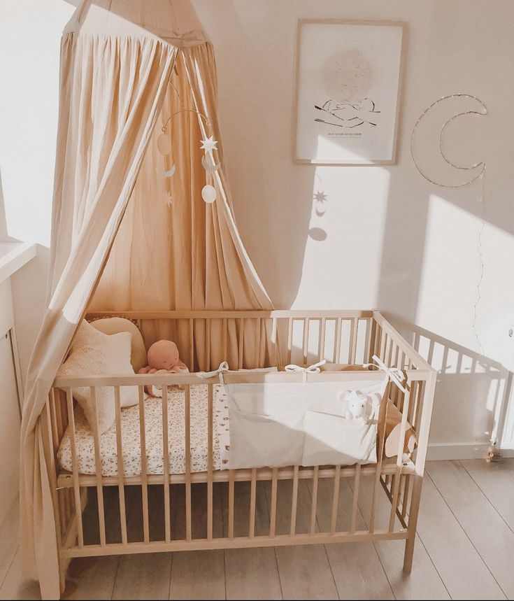 crib-with-canopy-gender-neutral-nursery-room-design