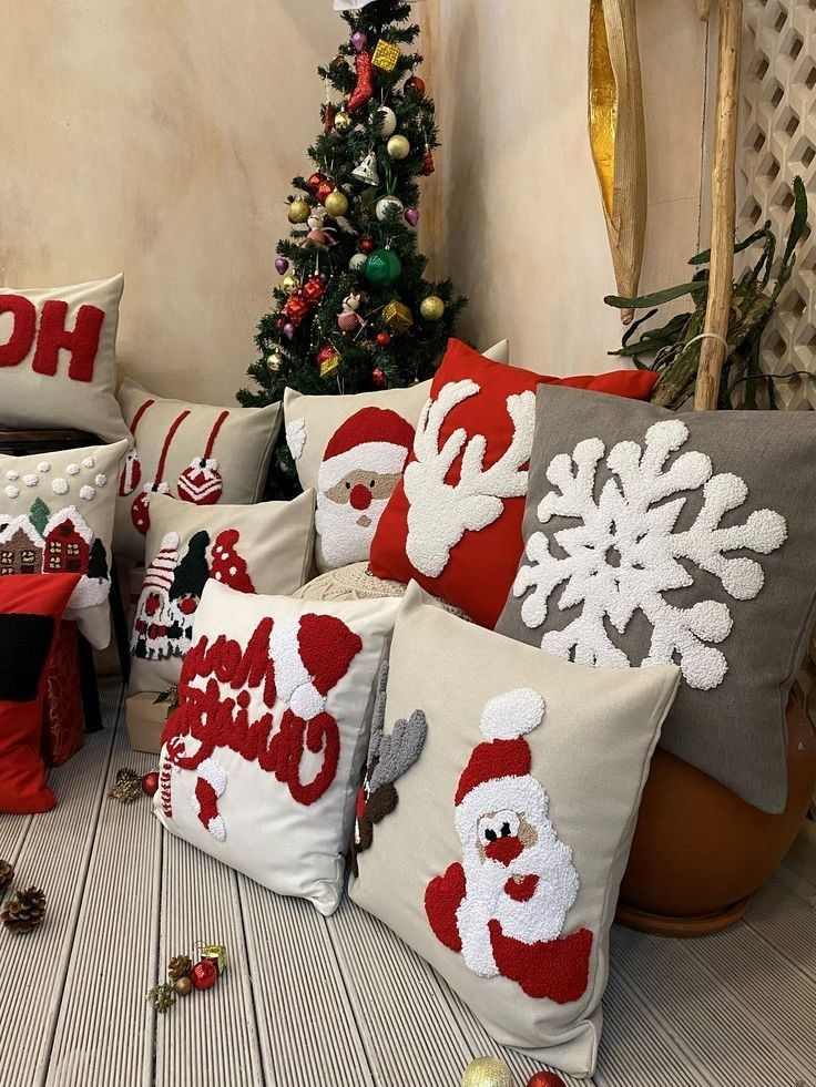 holiday-throw-pillows