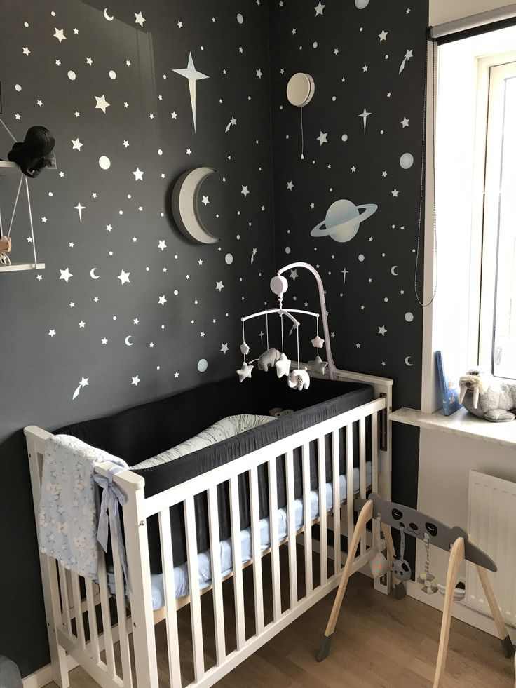 stars-and-moon-theme-gender-neutral-nursery-room-design