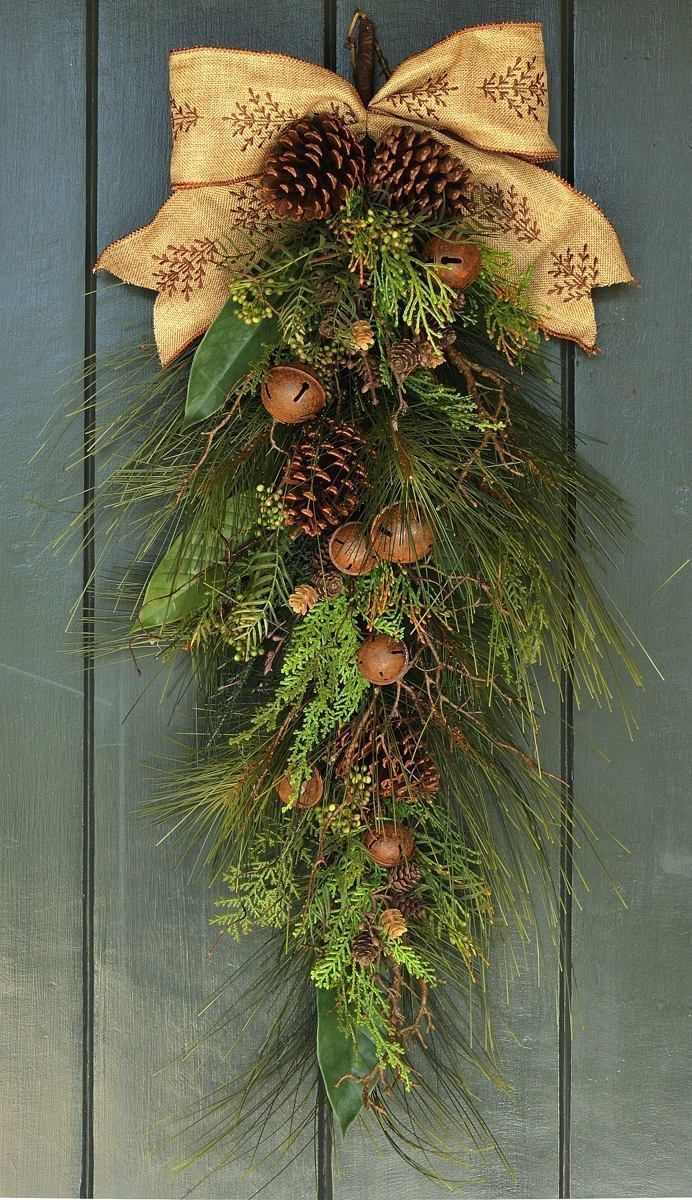 pinecone-garland-christmas-aesthetic-decor