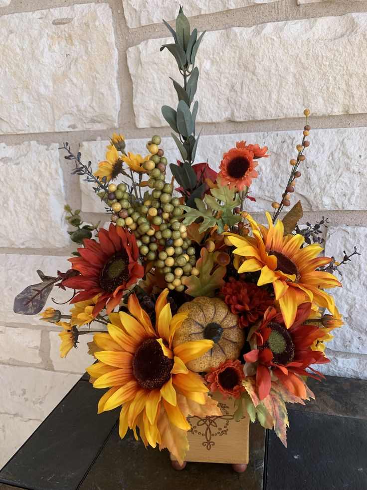 sunflower-and-corn-husk-arrangement