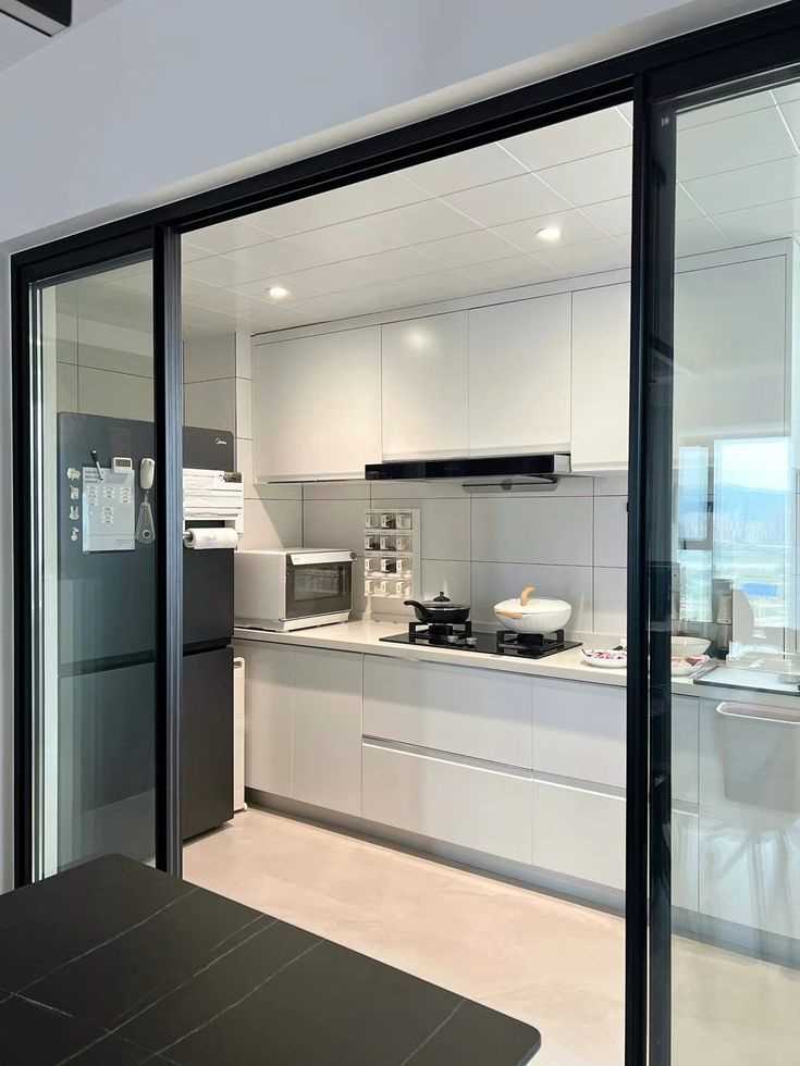 sliding-doors-small-modern-kitchen-design