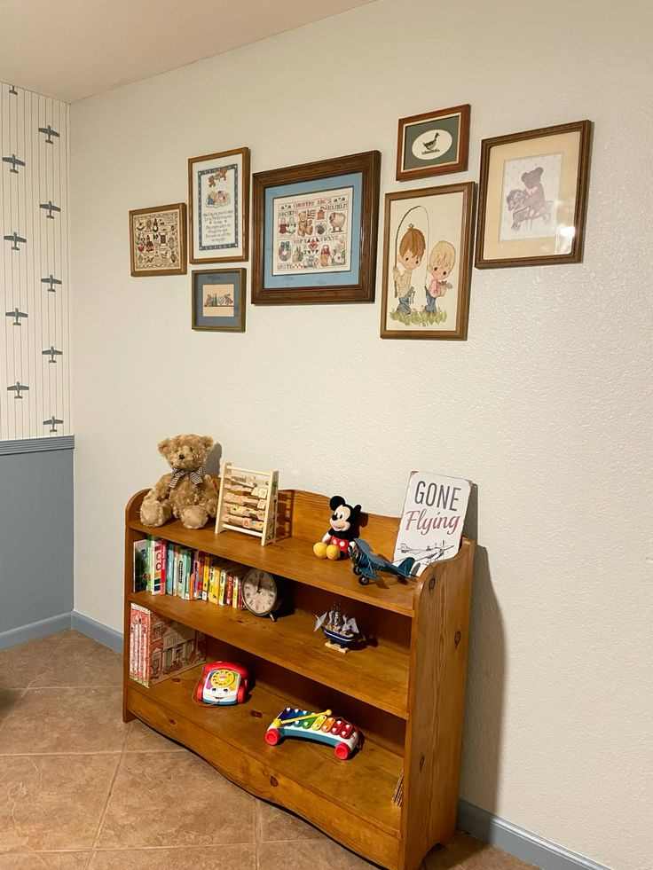 vintage-toy-display-gender-neutral-nursery-room-design