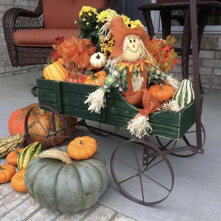 wagon-filled-with-pumpkins