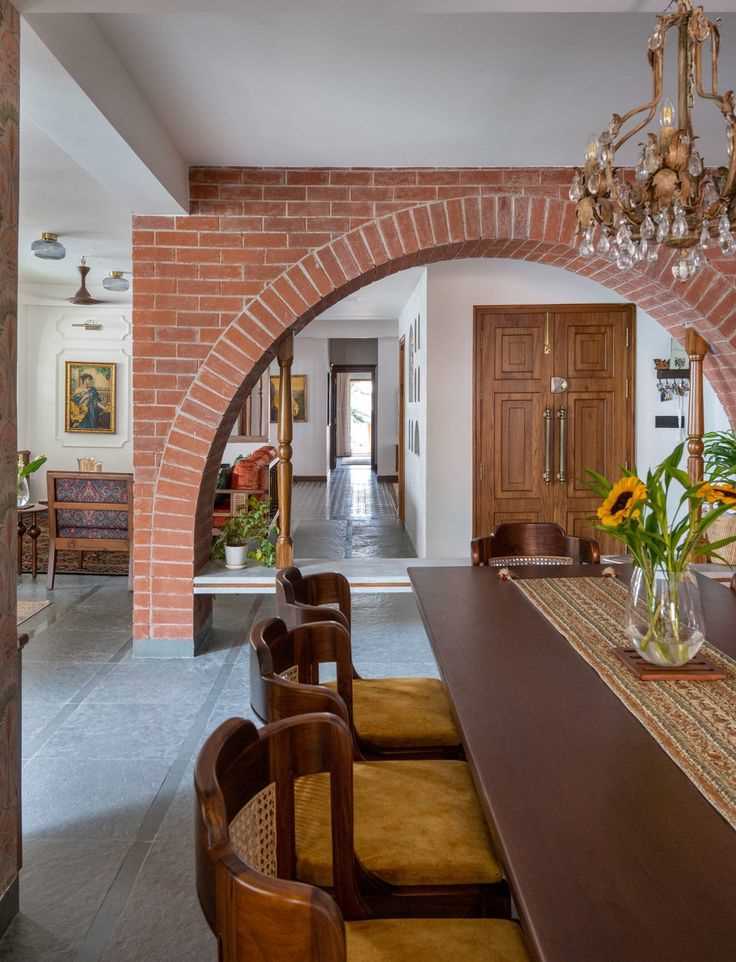 arched-doorways-tuscan-house-interior-design-ideas