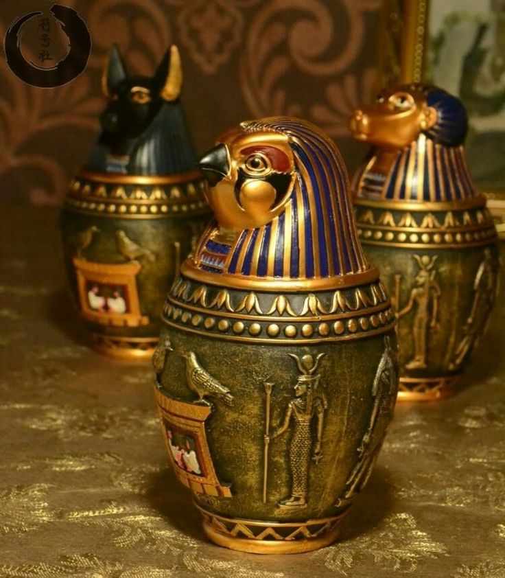 canopic-jars-egyptian-living-room-decor-ideas