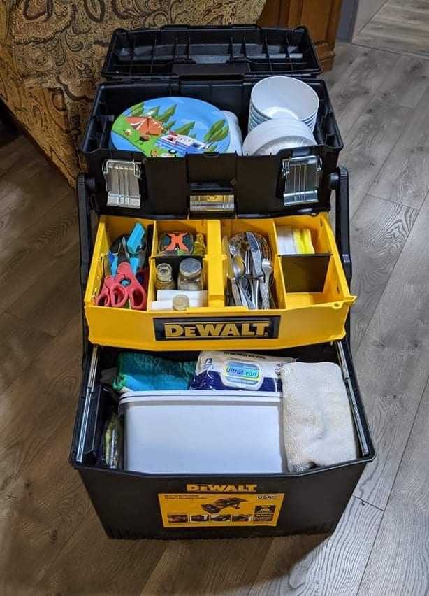 camp-kitchen-box-camping-organization-ideas