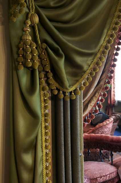 heavy-drapes-and-curtains