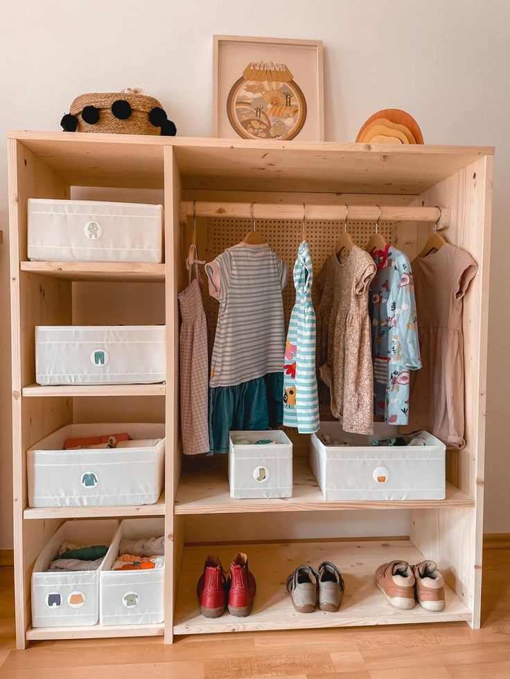 shelf-dividers-ways-to-organize-and-store-your-baby's-cloth