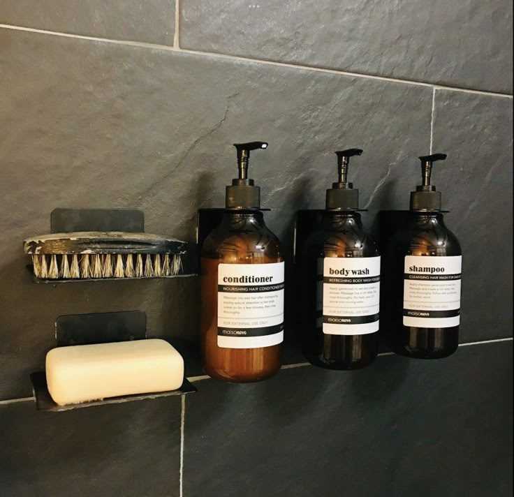 stylish-soap-dispensers-small-elegant-bathroom-decor