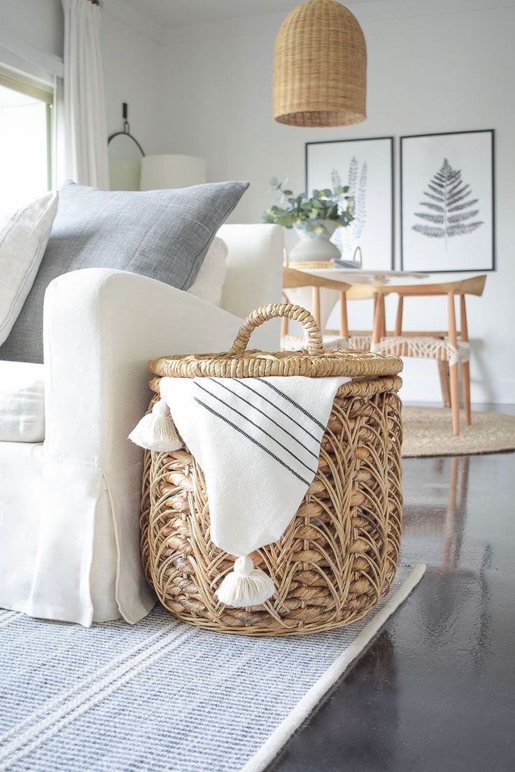 woven-baskets-for-storage-boho-chic-living-room-ideas