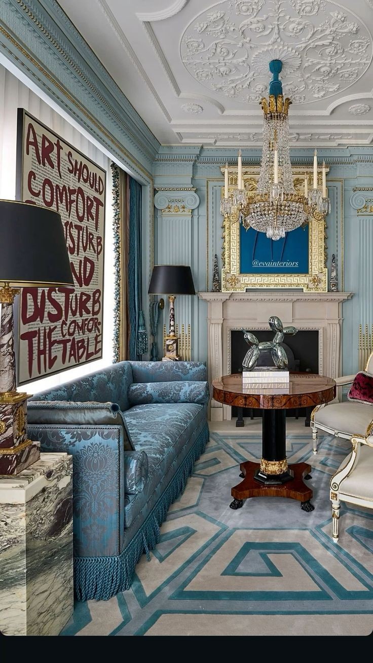 statement-art-baroque-living-room-decor-ideas