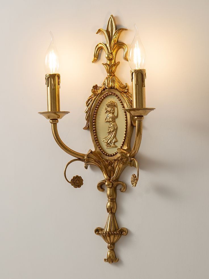 wall-sconces-baroque-living-room-decor-ideas