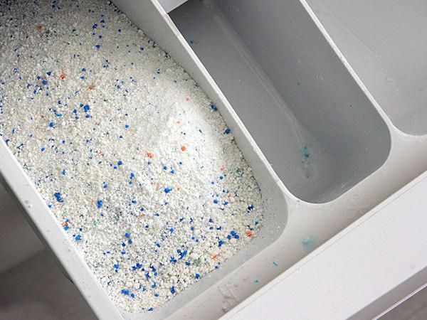 laundry-detergent-powder-diy-cleaning-products