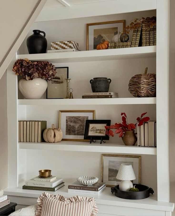 open-shelving-minimalist-home-decor-ideas