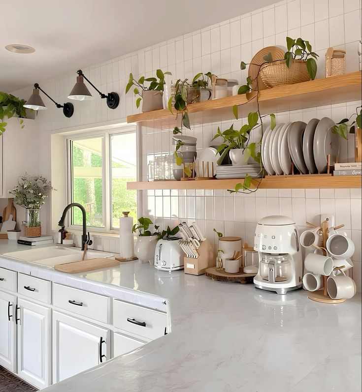 open-shelving-kitchen-decor-tips-to-maximize-spaces