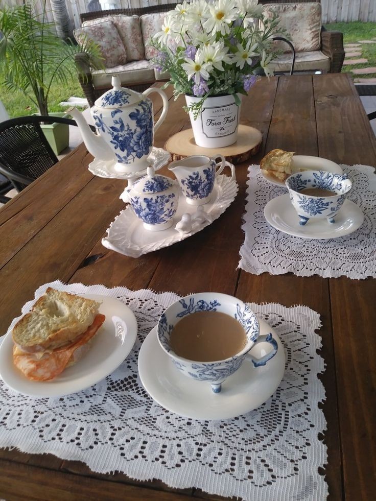 vintage-tea-set