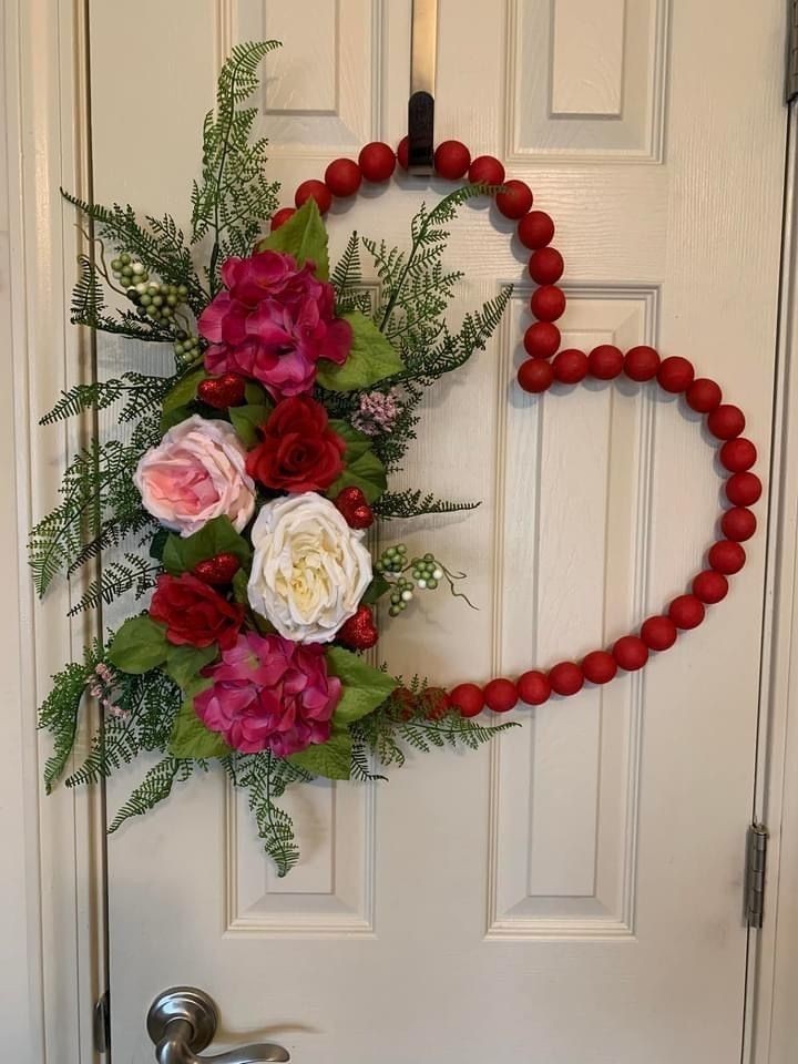 heart-shaped-wreath-valentine-door-decor-ideas