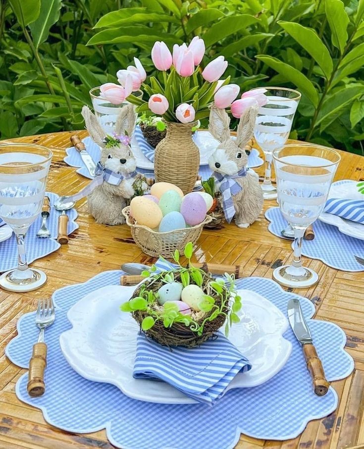 pastel-paradise-with-soft-colored-linens-easter-table-setting-ideas