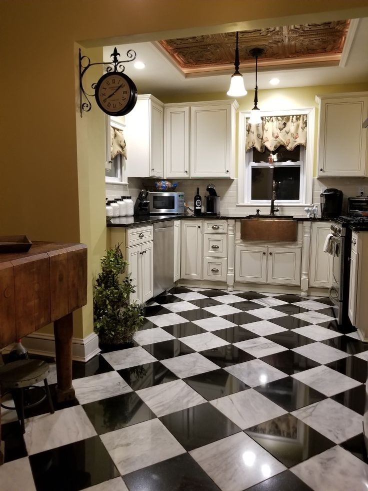 checkerboard-flooring-for-a-classic-look