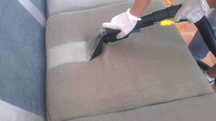 deep-clean-upholstery-with-a-fabric-steamer