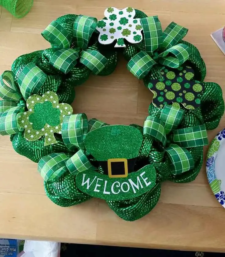 st-patrick's-day-floral-wreath