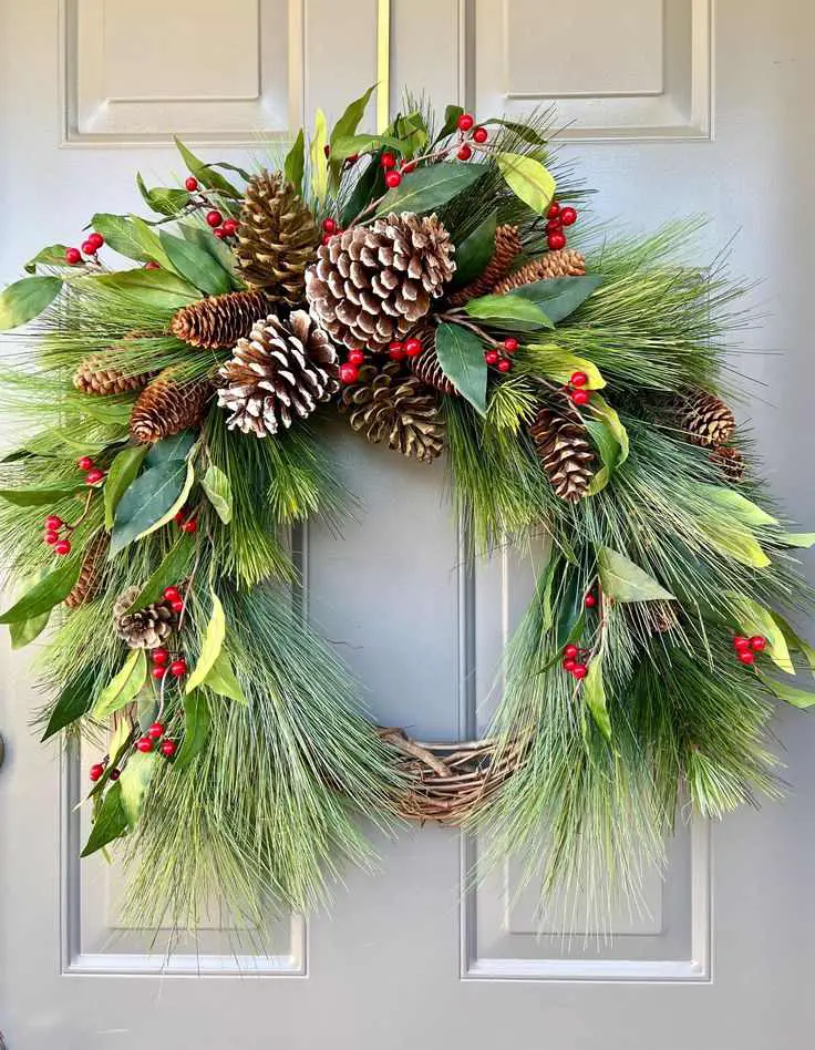 pinecone-wreath-with-green-accents