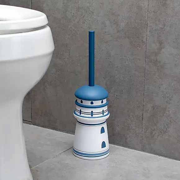 lighthouse-details-nautical-theme-bathroom-ideas