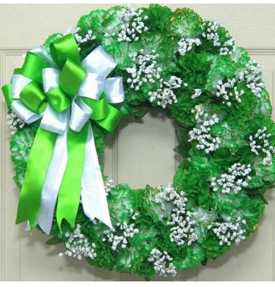 classic-shamrock-wreath