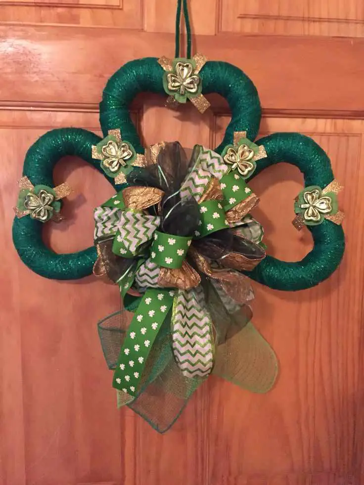 shamrock-hoop-wreath