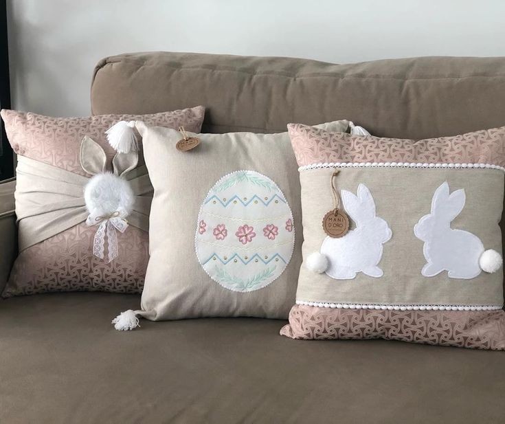 easter-themed-throw-pillows-farmhouse-easter-decor-ideas