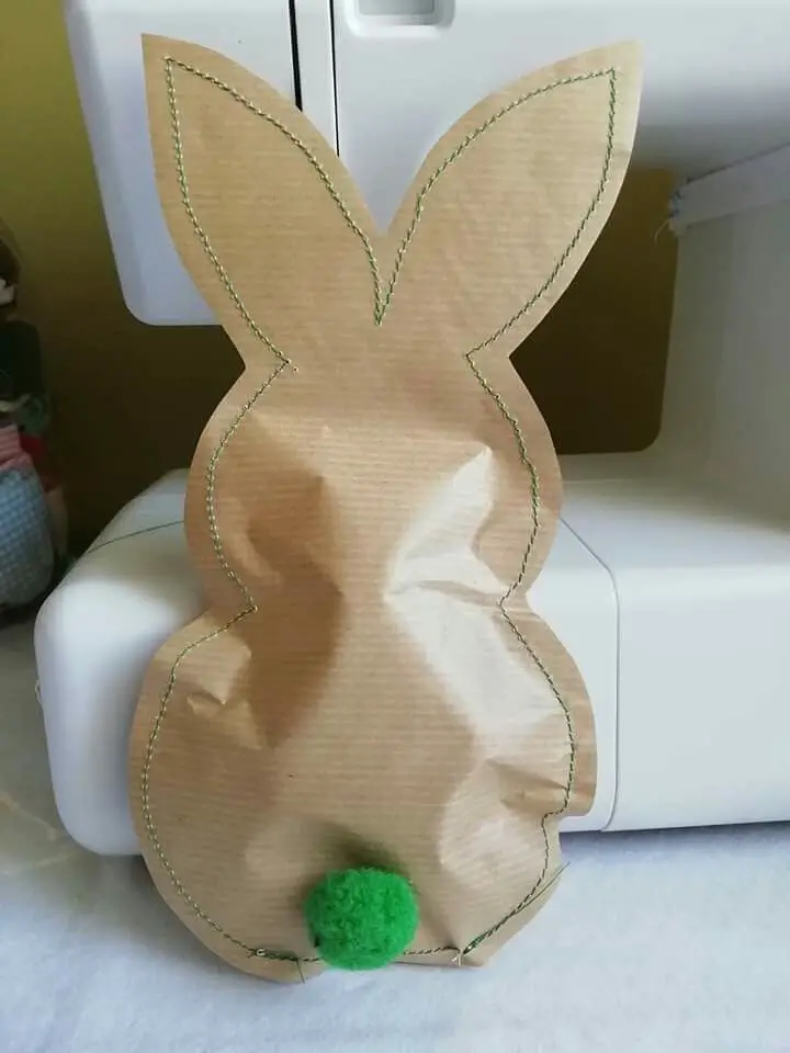 paper-bunny-garland-easter-door-decoration-ideas