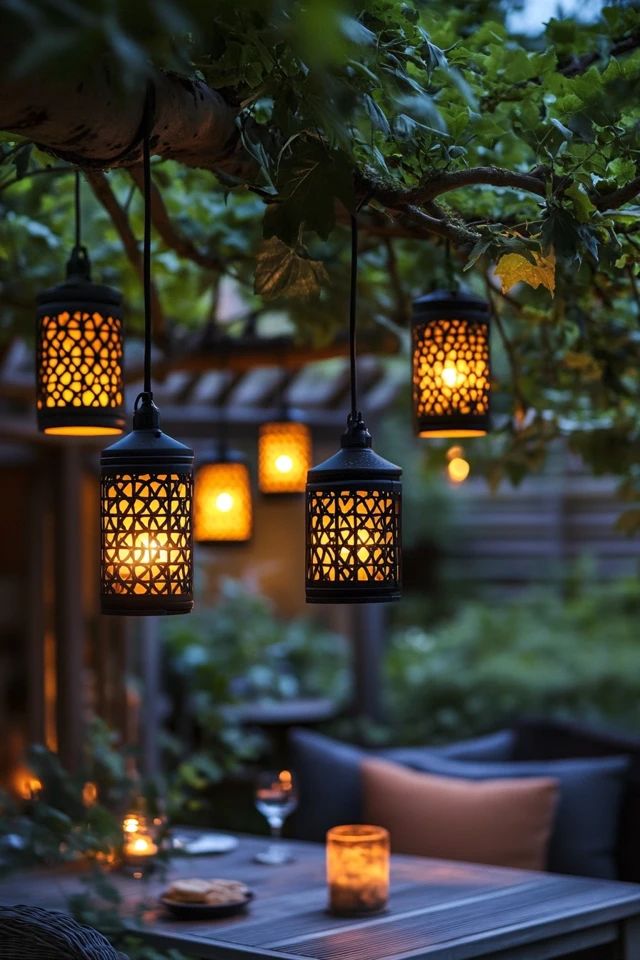 Solar-Panels-for-Outdoor-Lighting